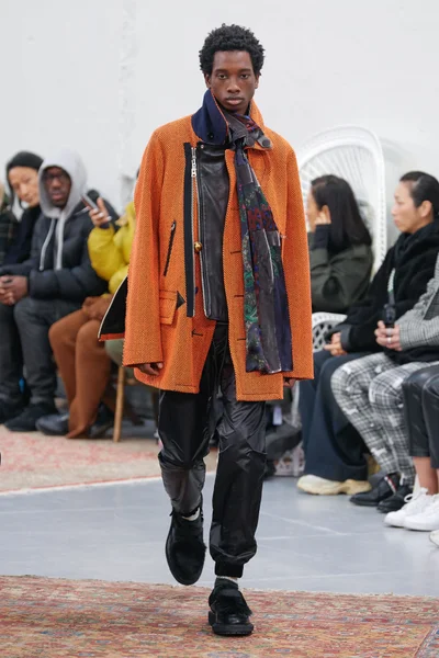 Look 46